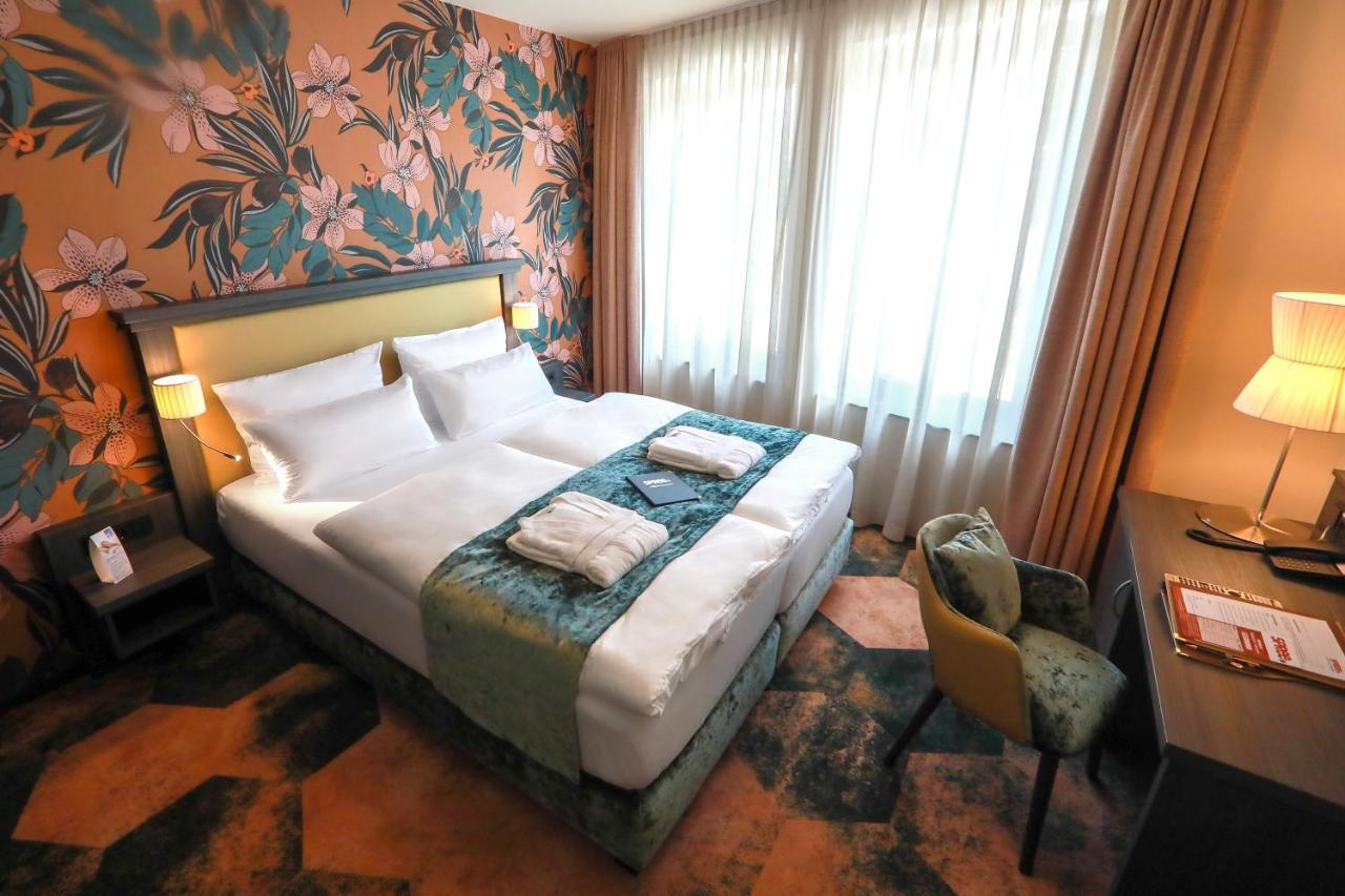 Spree. Hotel Am Hafen Lübbenau Zewnętrze zdjęcie